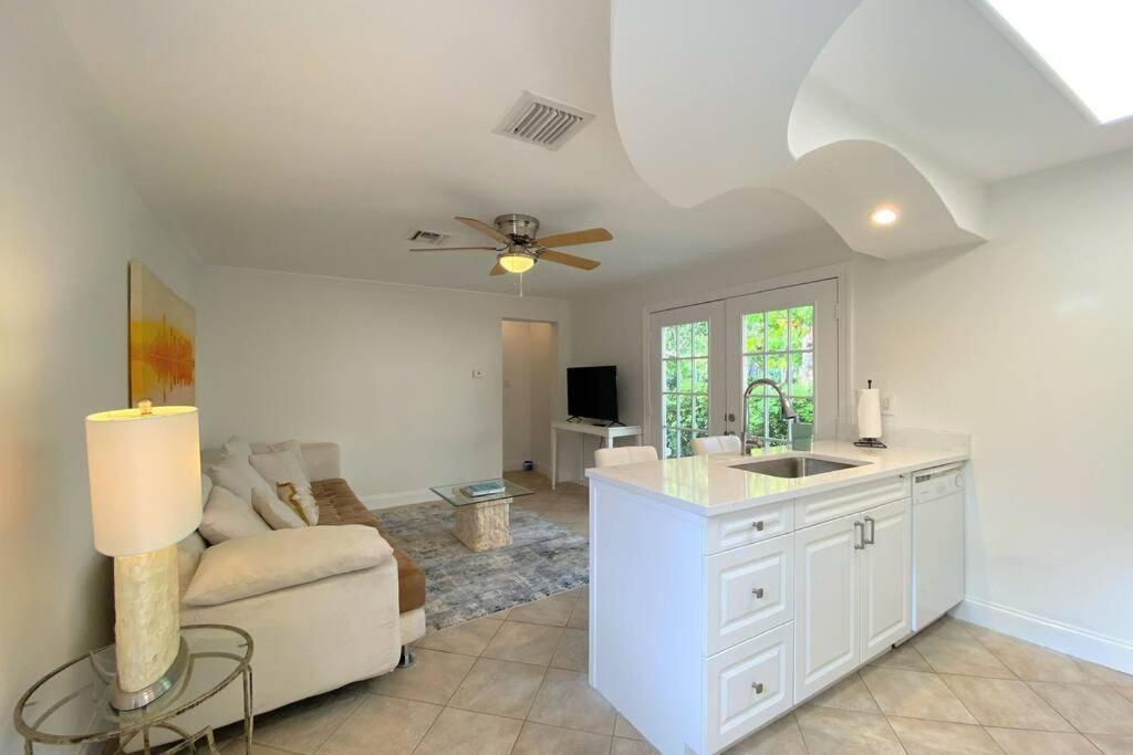 Cheerfull 4/Bed/ 3 Bath / Pool / Best Location North North Naples エクステリア 写真