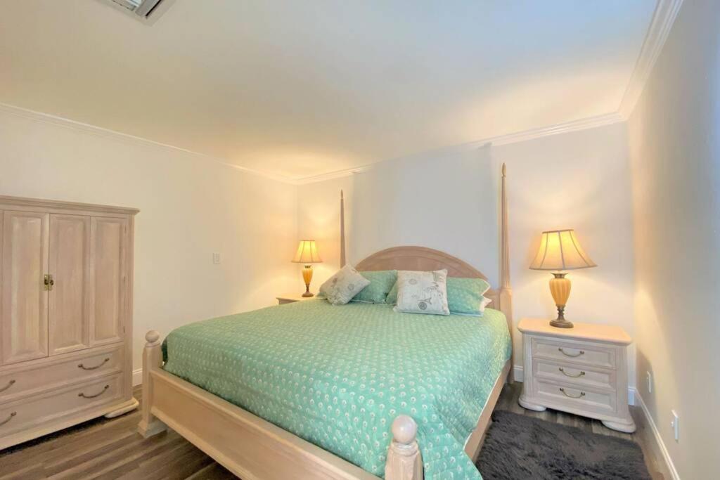 Cheerfull 4/Bed/ 3 Bath / Pool / Best Location North North Naples エクステリア 写真
