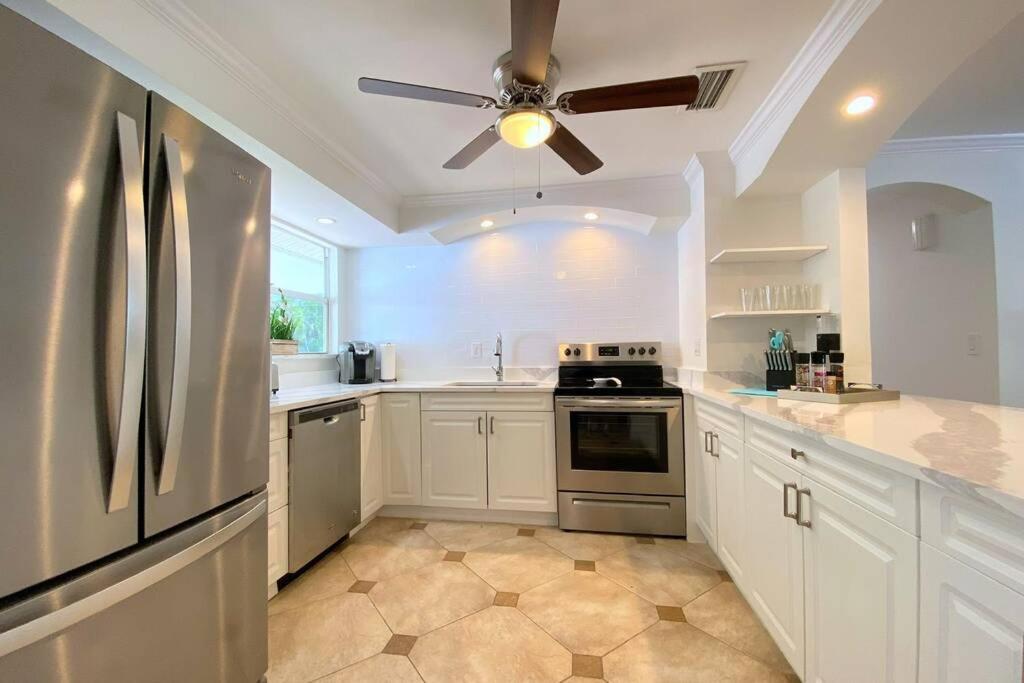 Cheerfull 4/Bed/ 3 Bath / Pool / Best Location North North Naples エクステリア 写真