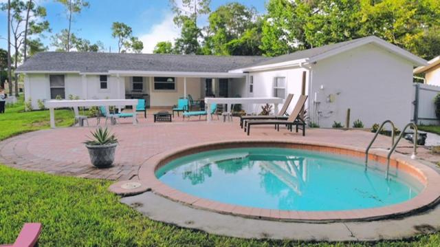 Cheerfull 4/Bed/ 3 Bath / Pool / Best Location North North Naples エクステリア 写真